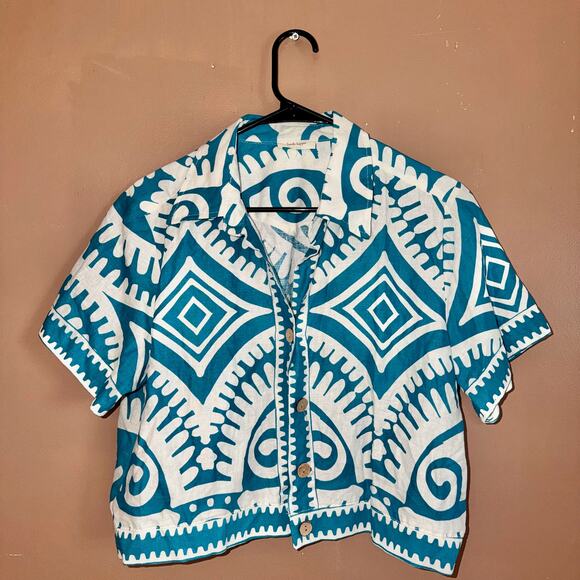 Haute Hippie Women's Short Sleeve Button Down Graphic Polo Tee - Size Medium - Picture 4 of 10